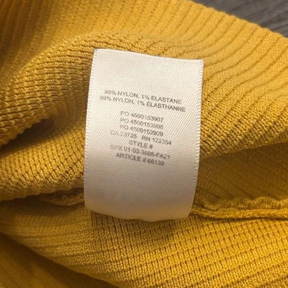 Babaton | M | Yellow Mustard Ribbed Tank Crop Top - Picture 4 of 4